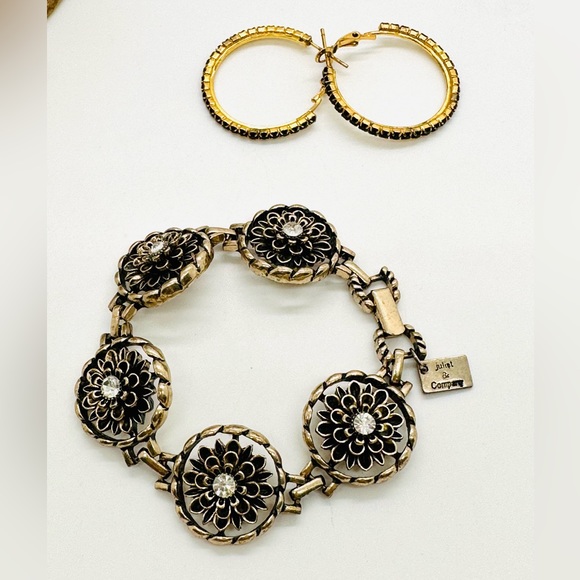 Vintage Rhinestone Flower Bracelet & Earrings - Picture 10 of 10